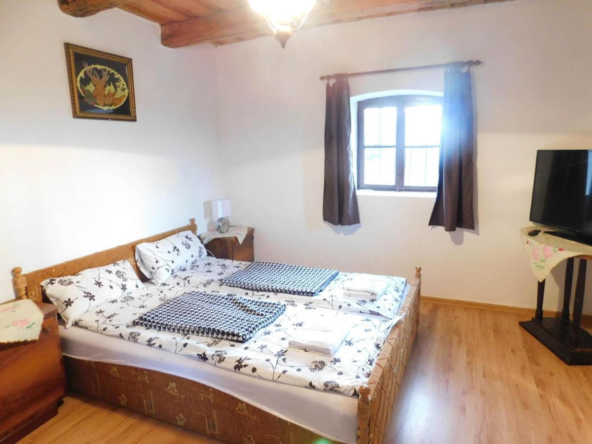 Joe Bacsi Rezidenciaja Apartment Kisharsany Luaran gambar