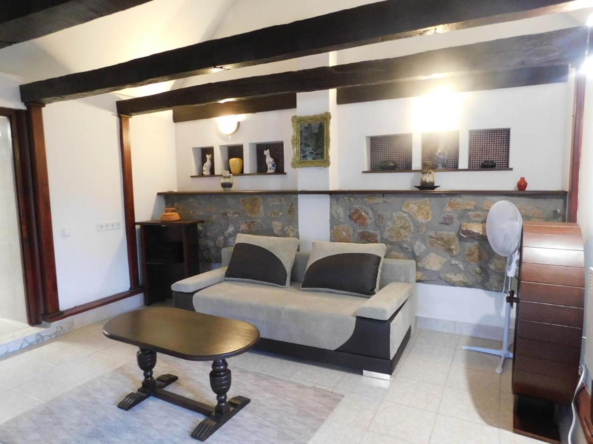 Joe Bacsi Rezidenciaja Apartment Kisharsany Luaran gambar
