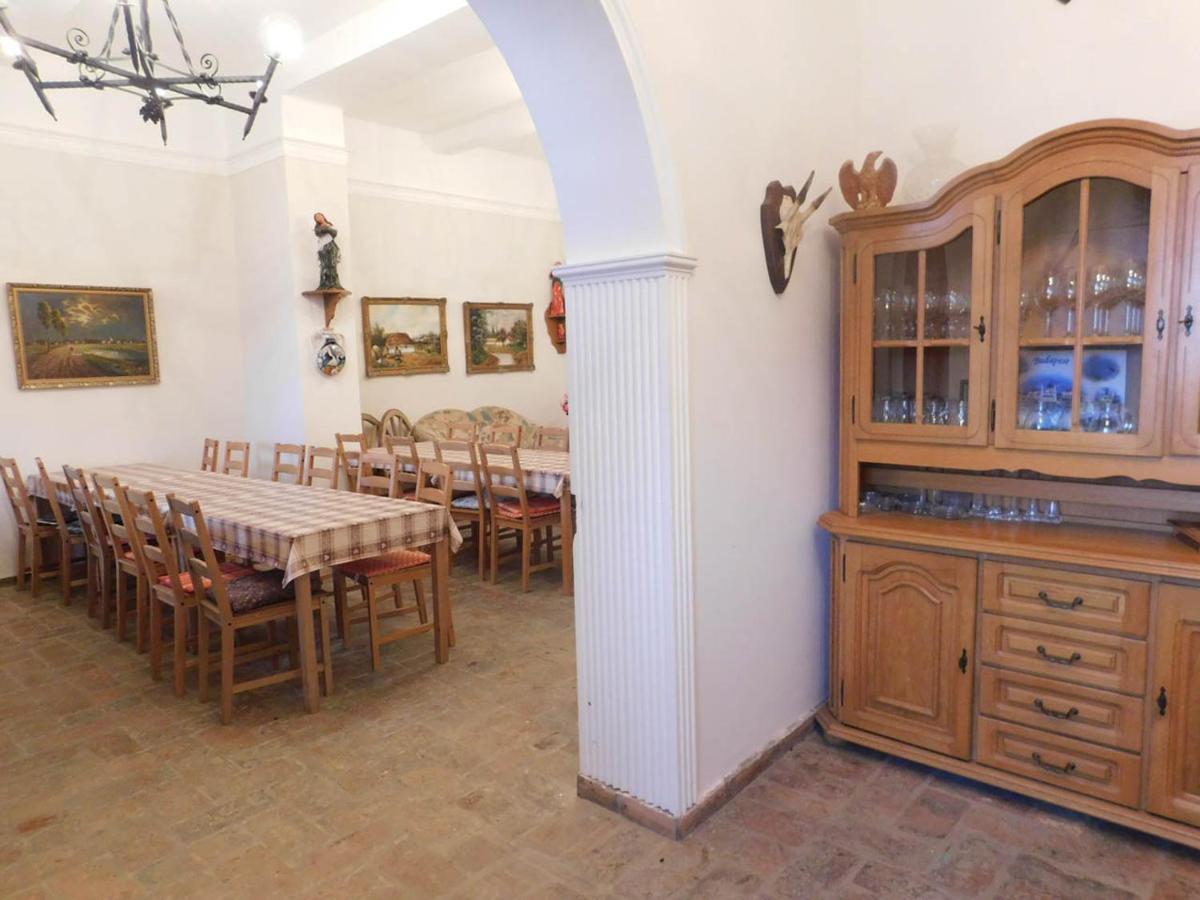 Joe Bacsi Rezidenciaja Apartment Kisharsany Luaran gambar