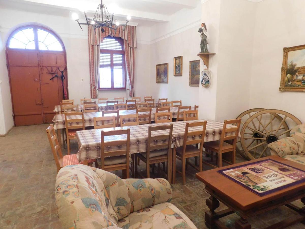 Joe Bacsi Rezidenciaja Apartment Kisharsany Luaran gambar